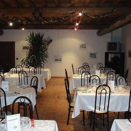 Agriturismo La Rasdora Porto Mantovano Eksteriør bilde