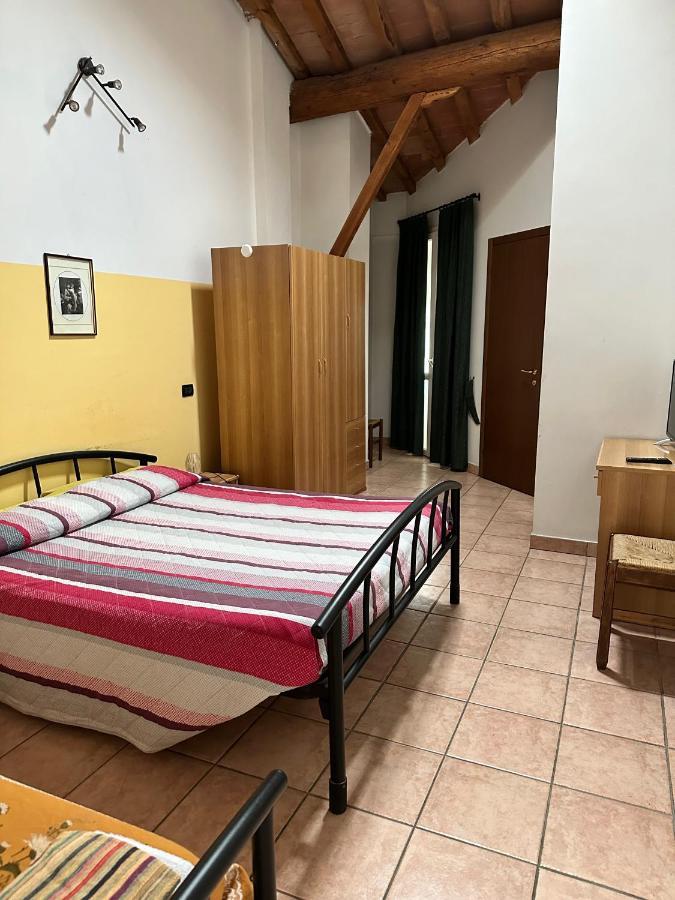 Agriturismo La Rasdora Porto Mantovano Eksteriør bilde