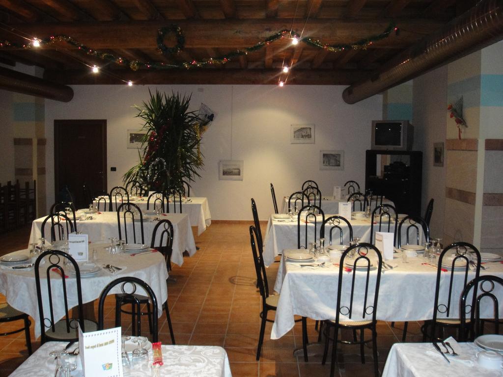 Agriturismo La Rasdora Porto Mantovano Eksteriør bilde
